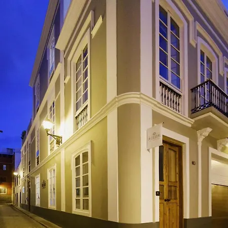 La Colonial De Lujo Apartment *