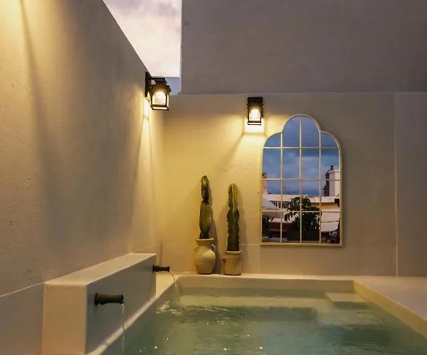 La Colonial De Lujo *